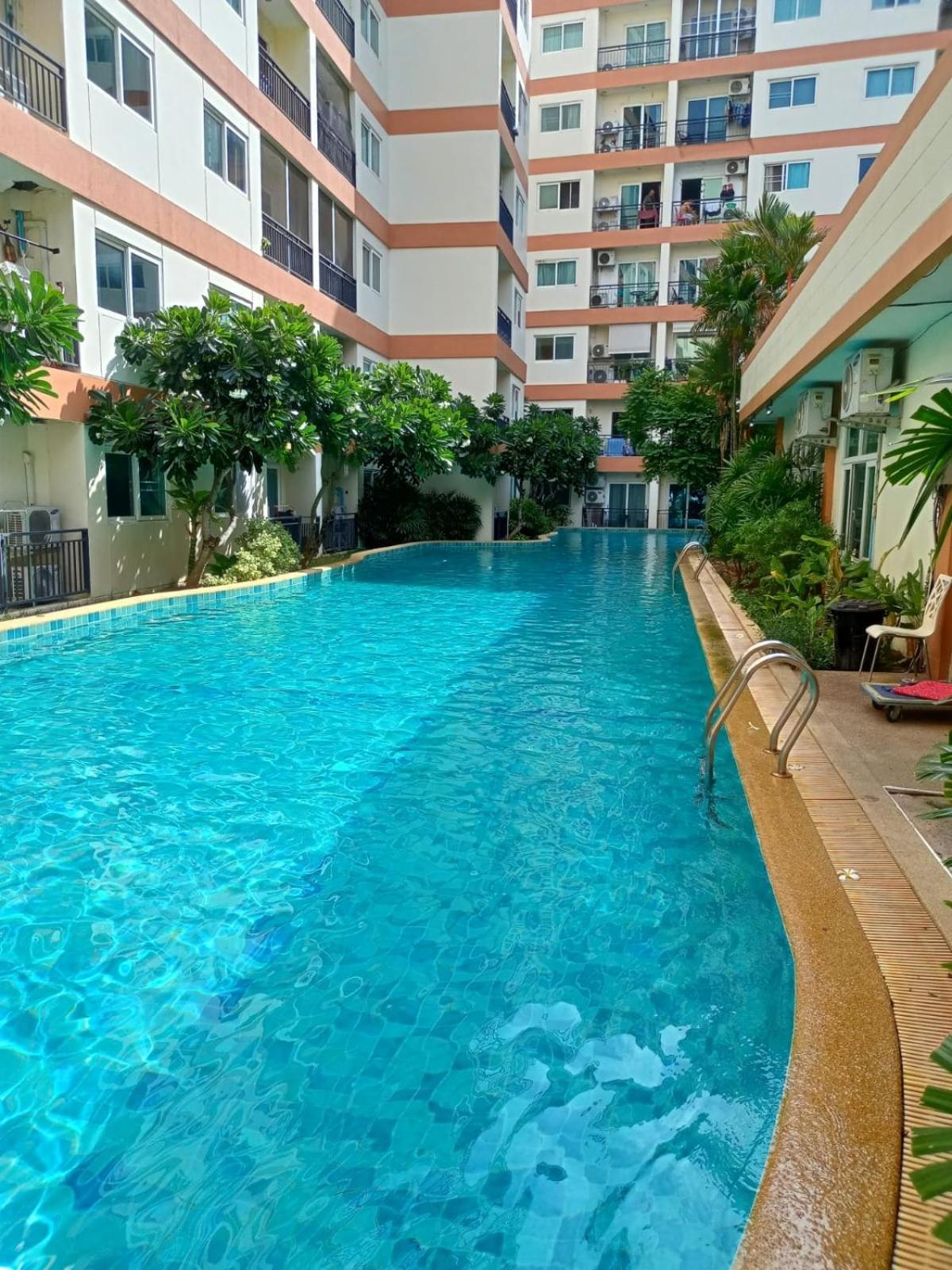 1 Bedroom Furnished Park Lane 812